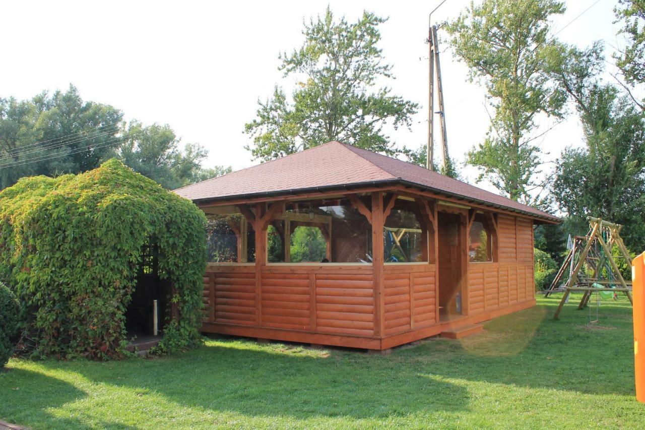 Pokoje Goscinne Rafa Bobolin Exterior foto